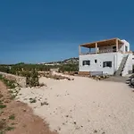 بيت ضيافة Emily 3*