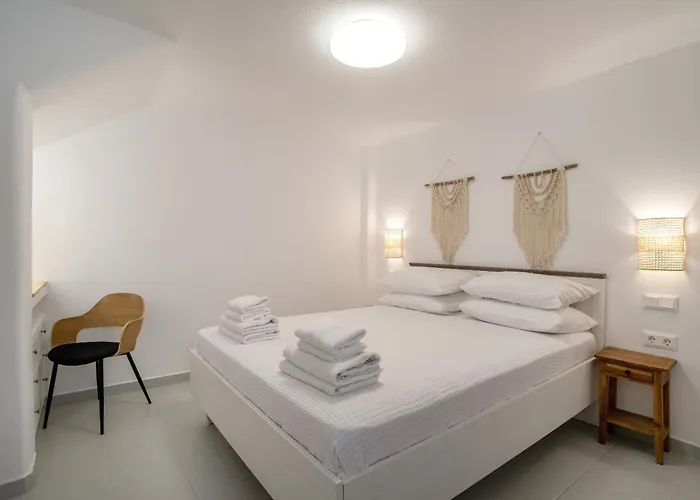 Emily 3* Parikia (Paros)